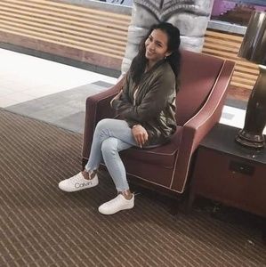 Meet your Posher, Marie